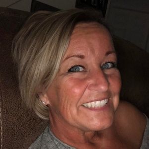 Meet your Posher, Cynthia